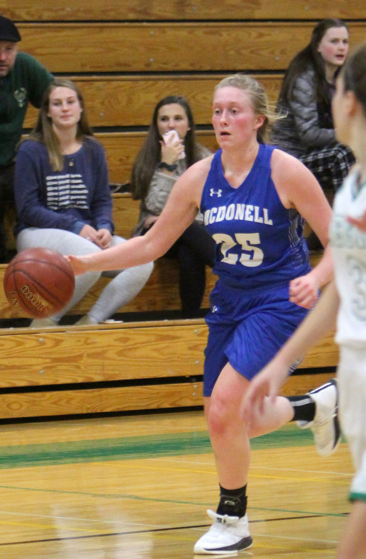 McDonell at Eau Claire Regis girls basketball 12-21-18